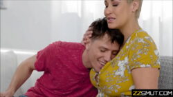 Jiggly ass babe takes anal pounding before blowing big dick